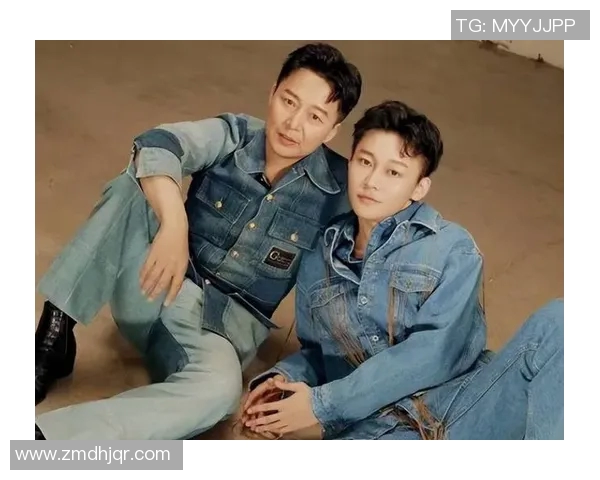 足球球星背手拉手引热议背后隐藏的深意与未来影响分析