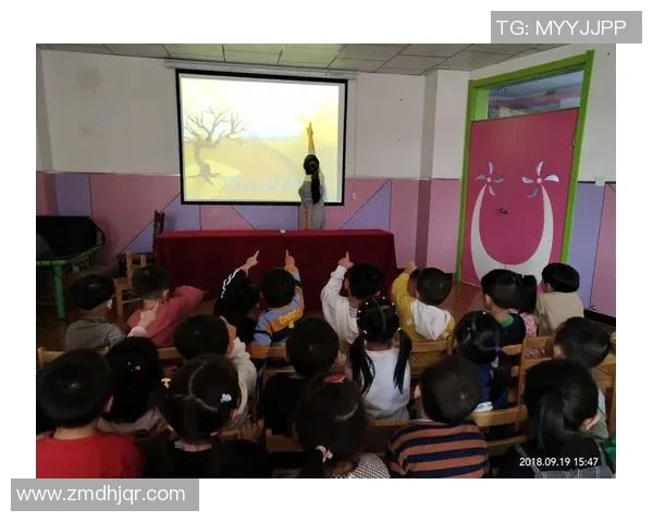 《球星卡足球单包编年史：探秘珍藏背后的传奇与市场风云》